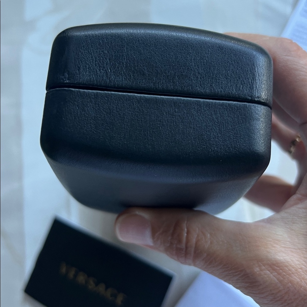 NWOT. Versace Black and Gold Sunglasses hard Case - Picture 5 of 8